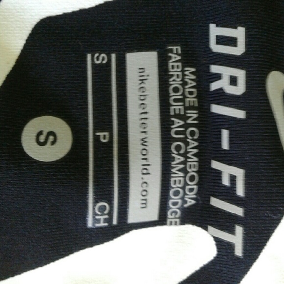 Nike Epic Lux Tight Fit NWT size S - Picture 6 of 8